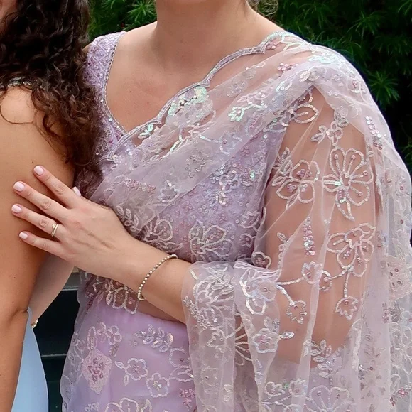 Lashkaraa Lavender Embroidered Pre-stitched Women's Saree With Matching Blouse - Picture 2 of 5